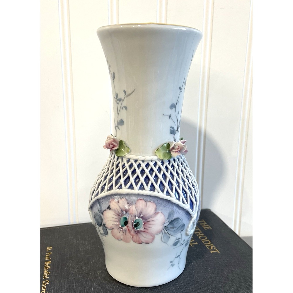 Sumi Romanian Porcelain Vintage Vase Lattice Applied Roses Leaves‎ Artist Signed